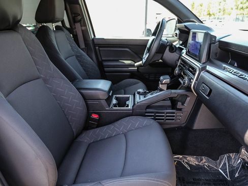 Certified 2024 Toyota Tacoma SR5 AWD/4WD image 21