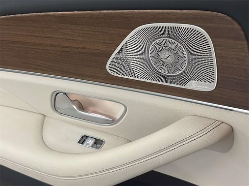 Used 2023 Mercedes-Benz GLE 350 4MATIC image 18