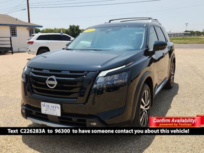 Used 2025 Nissan Pathfinder Platinum