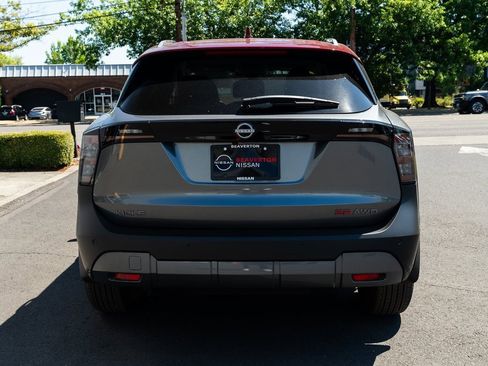 New 2025 Nissan Kicks SR image 5