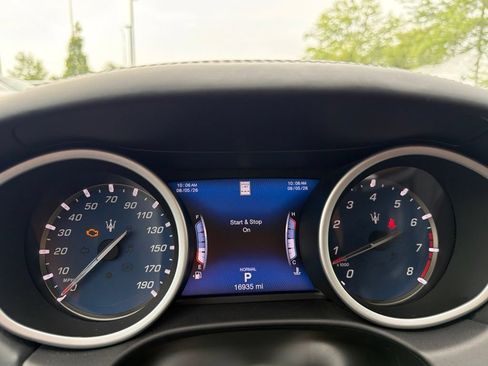 Used 2019 Maserati Ghibli S GranLusso AWD/4WD image 16