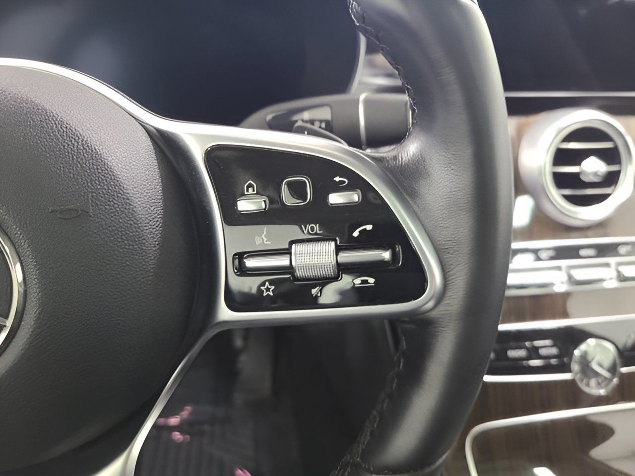 Used 2022 Mercedes-Benz C 300 4MATIC Coupe image 18