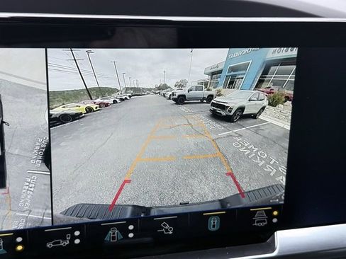 Used 2024 Chevrolet Silverado 2500 LTZ w/ LTZ Plus Package image 38