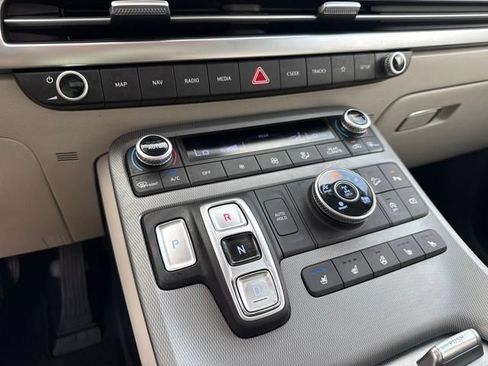 Used 2023 Hyundai Palisade Limited AWD/4WD image 7