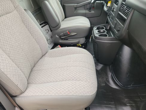 New 2024 Chevrolet Express 2500 w/ Driver Convenience Package image 17