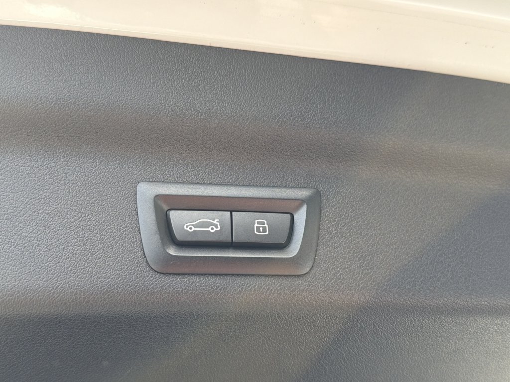 Used 2025 BMW X1 xDrive28i AWD/4WD image 15