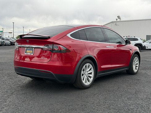 Used 2021 Tesla Model X Long Range AWD/4WD image 4