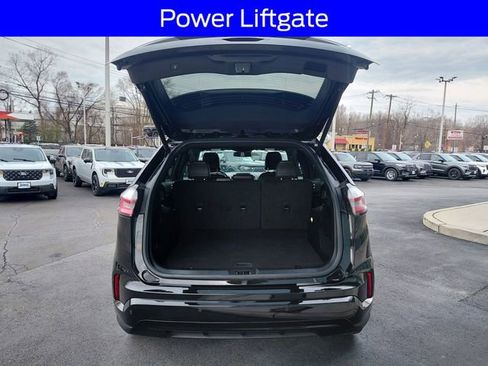Certified 2023 Ford Edge ST-Line image 7
