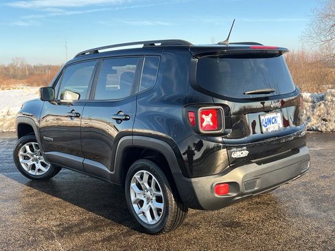 Used 2017 Jeep Renegade Latitude w/ Cold Weather Group image 2