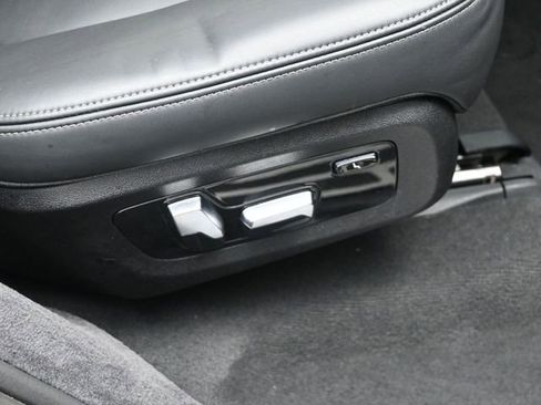 Used 2025 BMW X7 xDrive40i AWD/4WD image 42