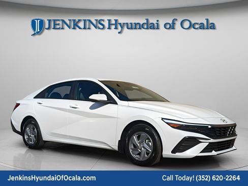New 2026 Hyundai Elantra SE image 10