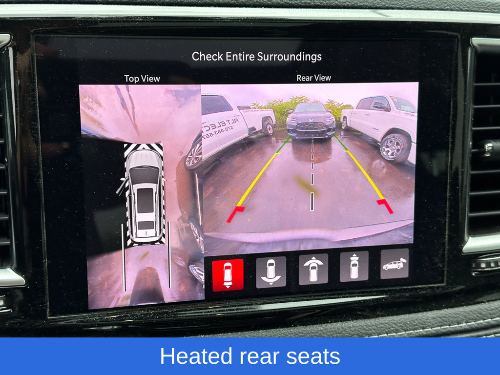 Used 2023 Chrysler Pacifica Limited w/ Trailer Tow Group AWD/4WD image 14