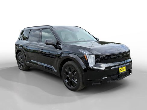 New 2026 Kia EV9 Land w/ Nightfall Edition Package image 7
