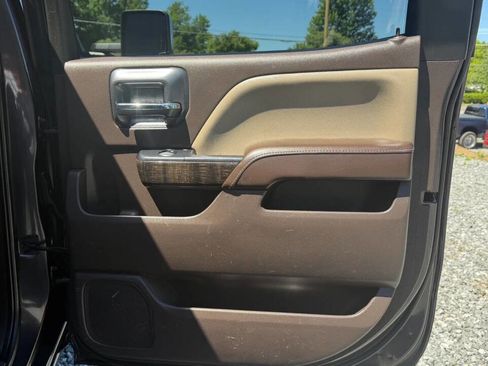 Used 2016 GMC Sierra 2500 Denali w/ Duramax Plus Package AWD/4WD image 22