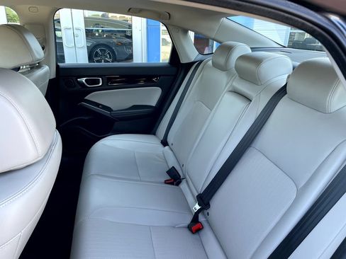Used 2024 Honda Civic Touring image 10