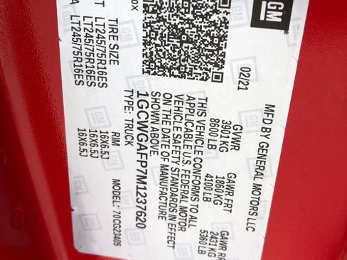Used 2021 Chevrolet Express 2500 w/ Driver Convenience Package RWD image 35