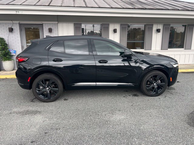 Used 2023 Buick Envision Essence w/ Technology Package I FWD image 5