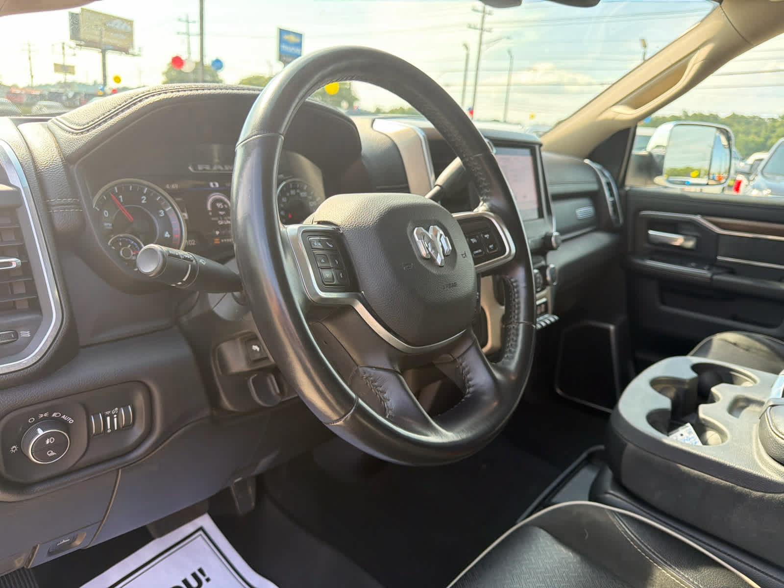 Used 2022 RAM 2500 Laramie AWD/4WD image 13