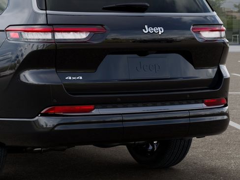 New 2026 Jeep Grand Cherokee L Limited AWD/4WD image 39