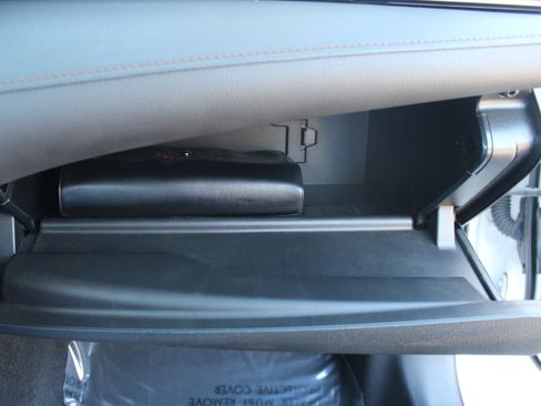 Used 2020 Toyota Camry LE image 47