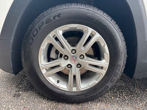 Certified 2019 GMC Terrain SLE w/ Driver Convenience Package FWD image 27