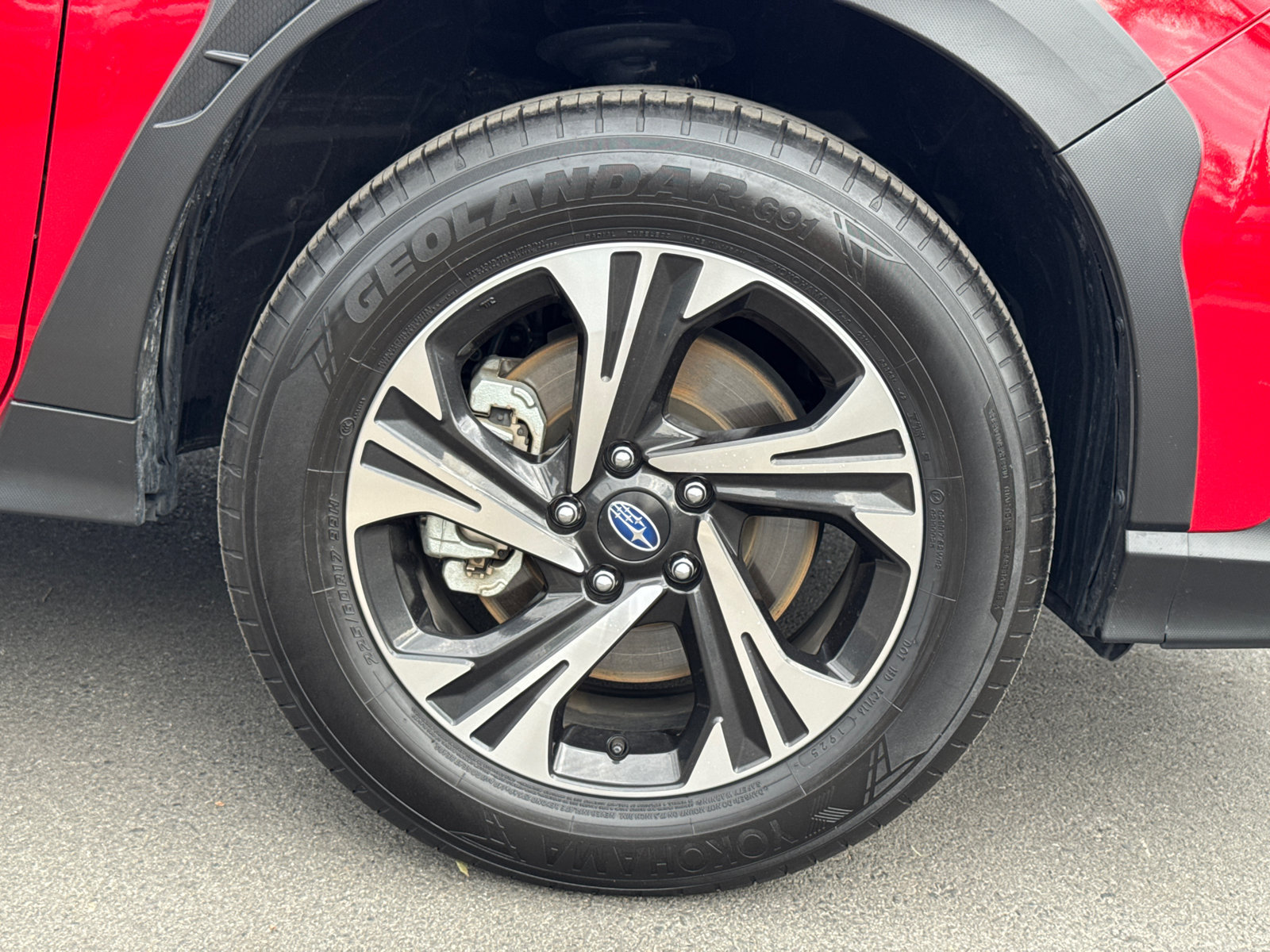 Certified 2025 Subaru Crosstrek 2.5i Premium AWD/4WD image 4