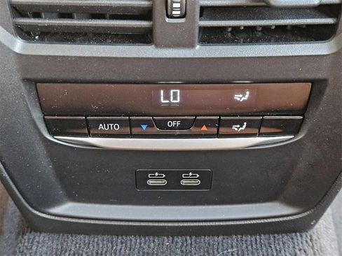 Used 2023 BMW 440i xDrive Coupe w/ Premium Package image 14