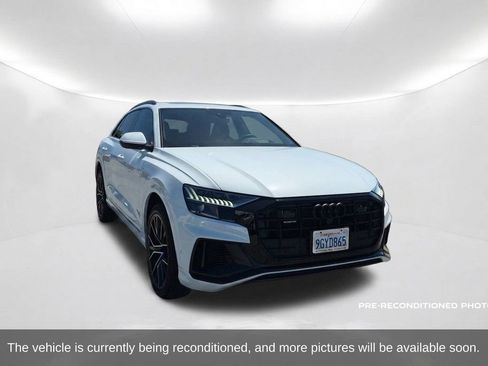 Used 2023 Audi Q8 Premium Plus w/ Premium Plus Package AWD/4WD image 3