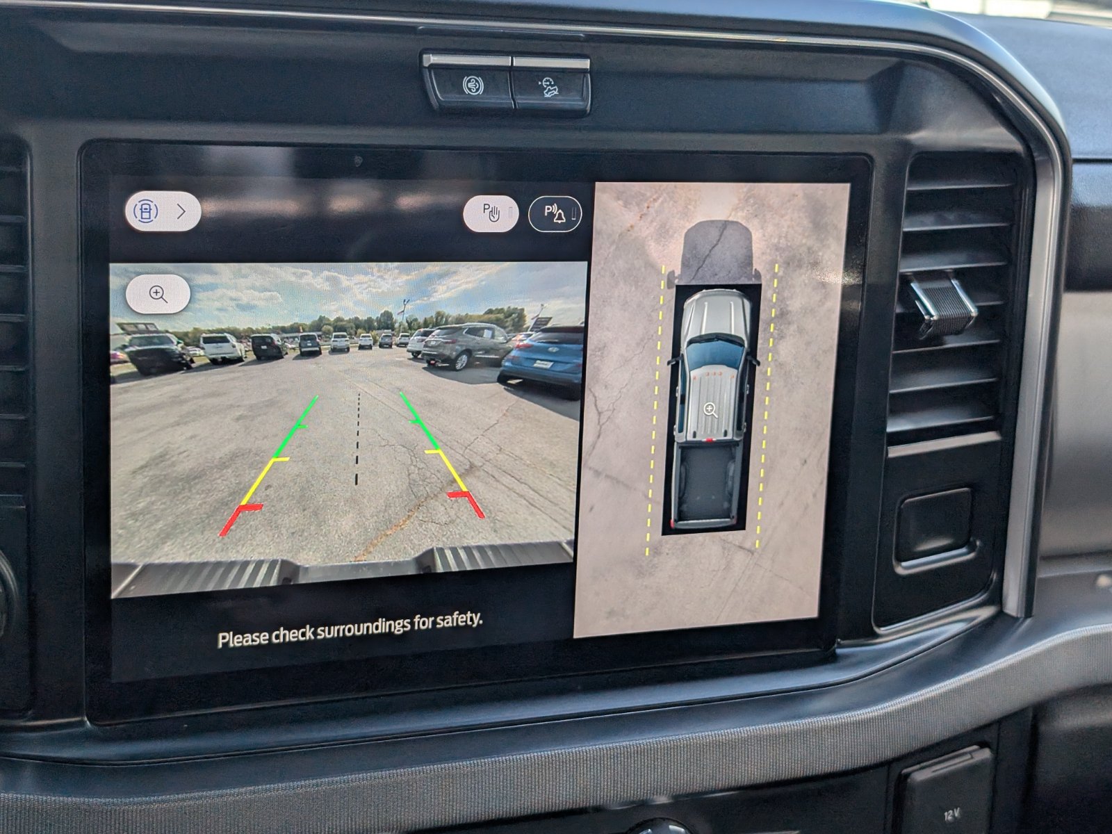 Used 2025 Ford F350 Platinum AWD/4WD image 7