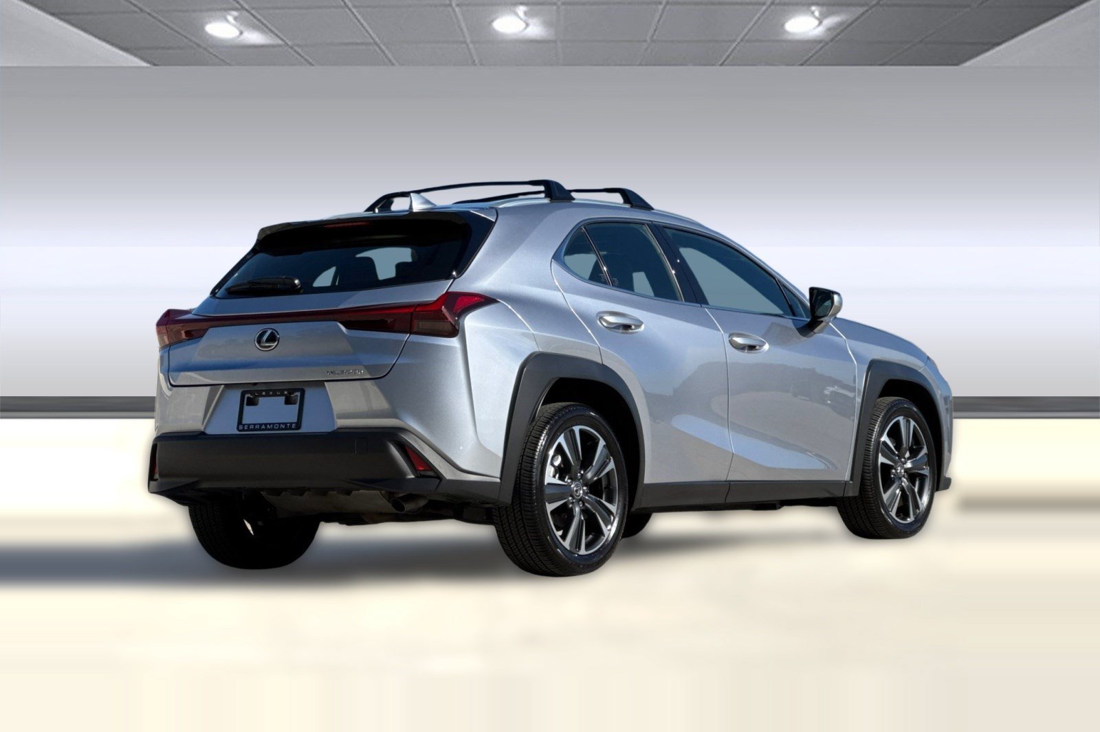 Certified 2025 Lexus UX 300h FWD w/ Accessory Package (Z2) image 8