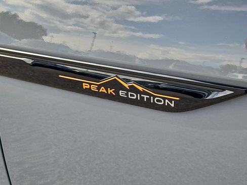Certified 2026 Volkswagen Atlas Peak Edition AWD/4WD image 13