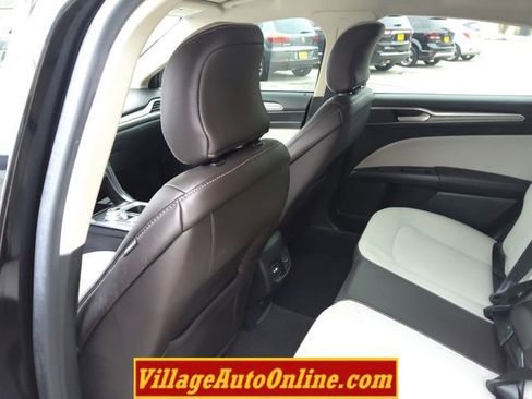 Used 2019 Ford Fusion SE w/ Equipment Group 151A image 21