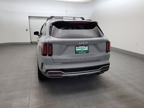 Used 2022 Kia Sorento EX w/ Panoramic Sunroof Package FWD image 6