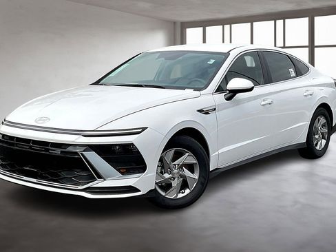 New 2025 Hyundai Sonata SE image 2
