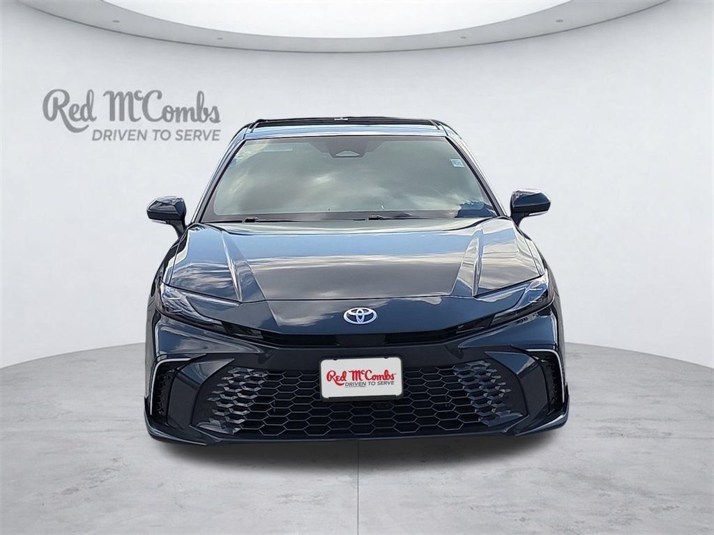 Used 2025 Toyota Camry XSE FWD image 8