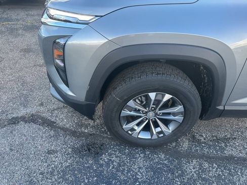 New 2026 Chevrolet Equinox LT image 10