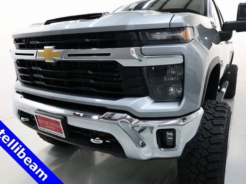 Used 2024 Chevrolet Silverado 2500 LT w/ Texas Edition image 46