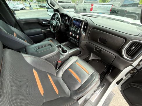 Used 2021 GMC Sierra 1500 AT4 AWD/4WD image 9