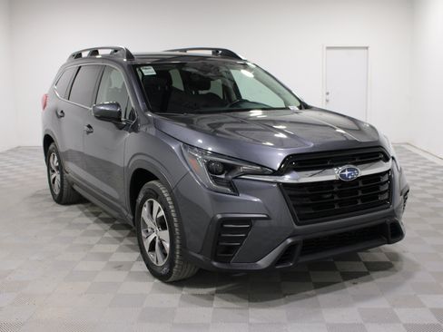 Used 2024 Subaru Ascent Premium w/ Convenience Package AWD/4WD image 1