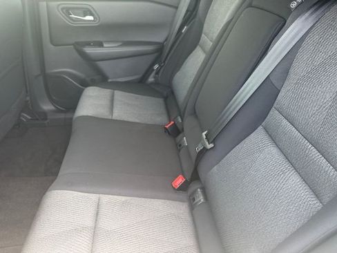 Used 2025 Nissan Rogue SV AWD/4WD image 10