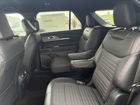 New 2026 Ford Explorer ST-Line AWD/4WD image 13