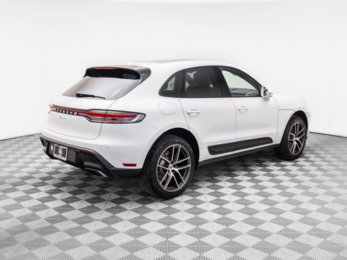 Certified 2026 Porsche Macan AWD/4WD image 8
