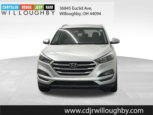 Used 2018 Hyundai Tucson SEL image 2