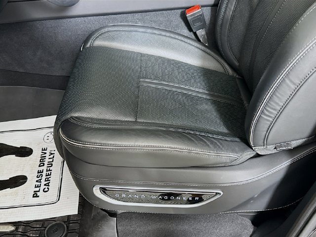Used 2024 Jeep Grand Wagoneer Series II Obsidian w/ Quick Order Packagew 28T AWD/4WD image 17