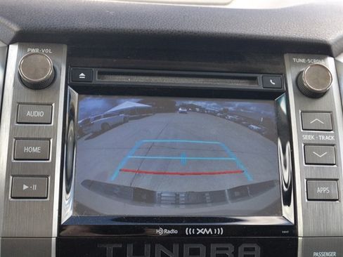 Used 2017 Toyota Tundra SR5 AWD/4WD image 22