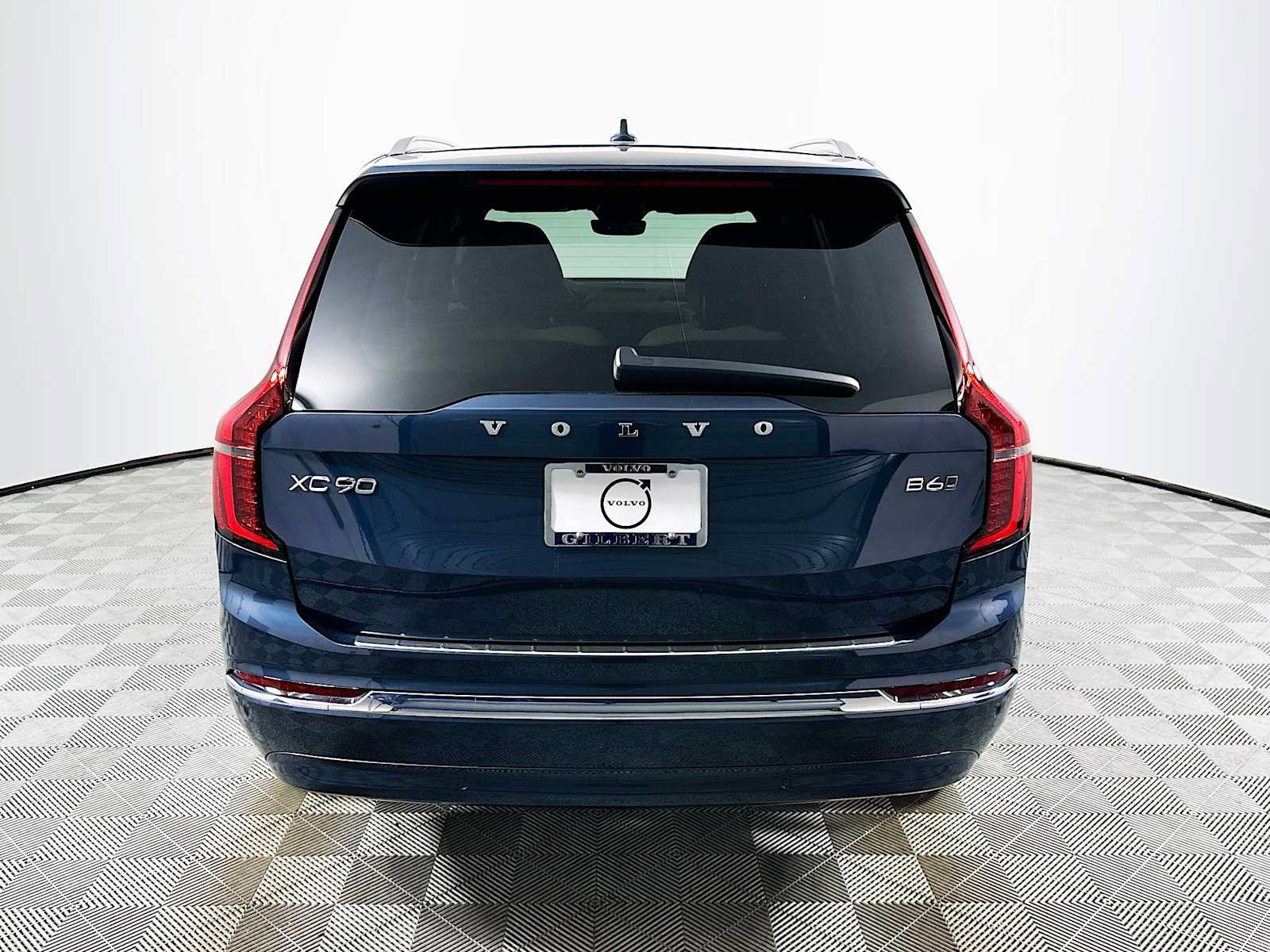 New 2026 Volvo XC90 B6 Plus w/ Protection Package Premier AWD/4WD image 6