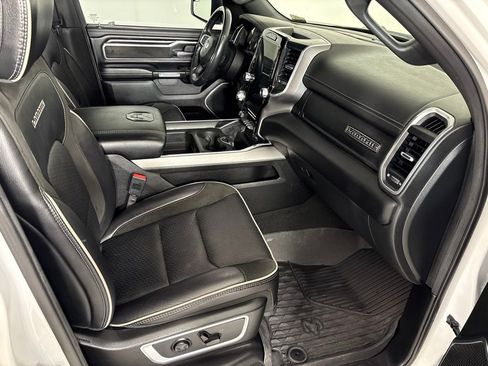 Used 2023 RAM 1500 Laramie AWD/4WD image 19