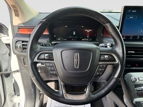 Used 2022 Lincoln Nautilus Reserve AWD/4WD image 27