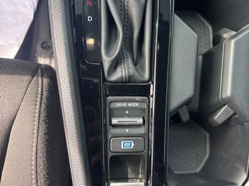 Used 2024 Honda Accord Sport image 32