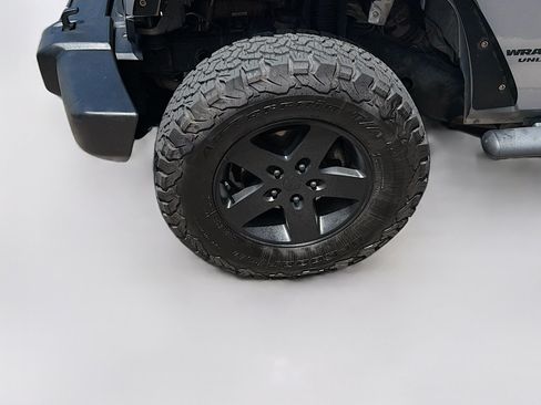 Used 2015 Jeep Wrangler Unlimited Sport w/ Quick Order Package 24S AWD/4WD image 11